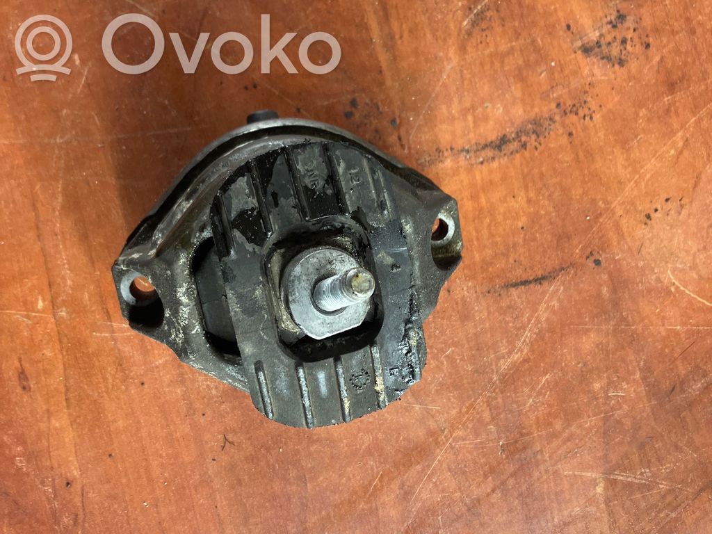 BMW 5 E60 E61 Engine mount bracket 