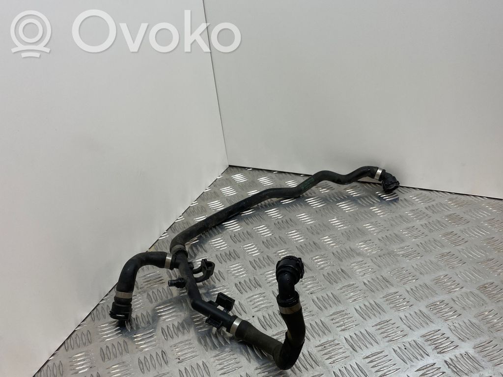 BMW 7 F01 F02 F03 F04 Przewód / Wąż chłodnicy 