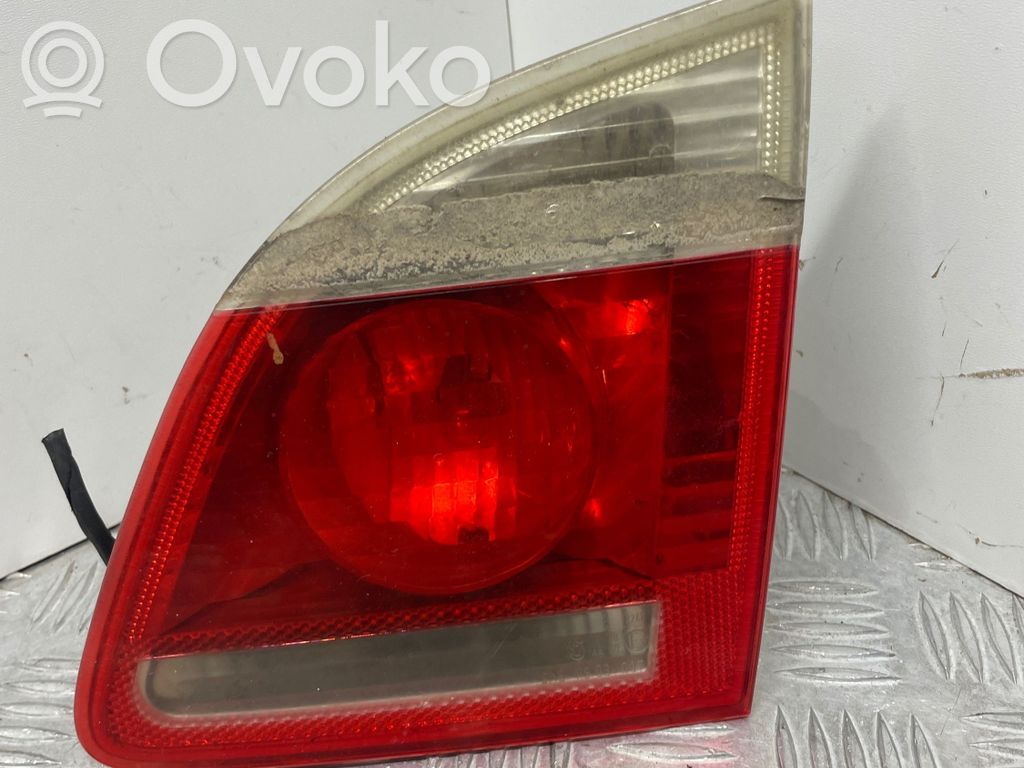 Tailgate rear/tail lights   7165830,27880204,6925894