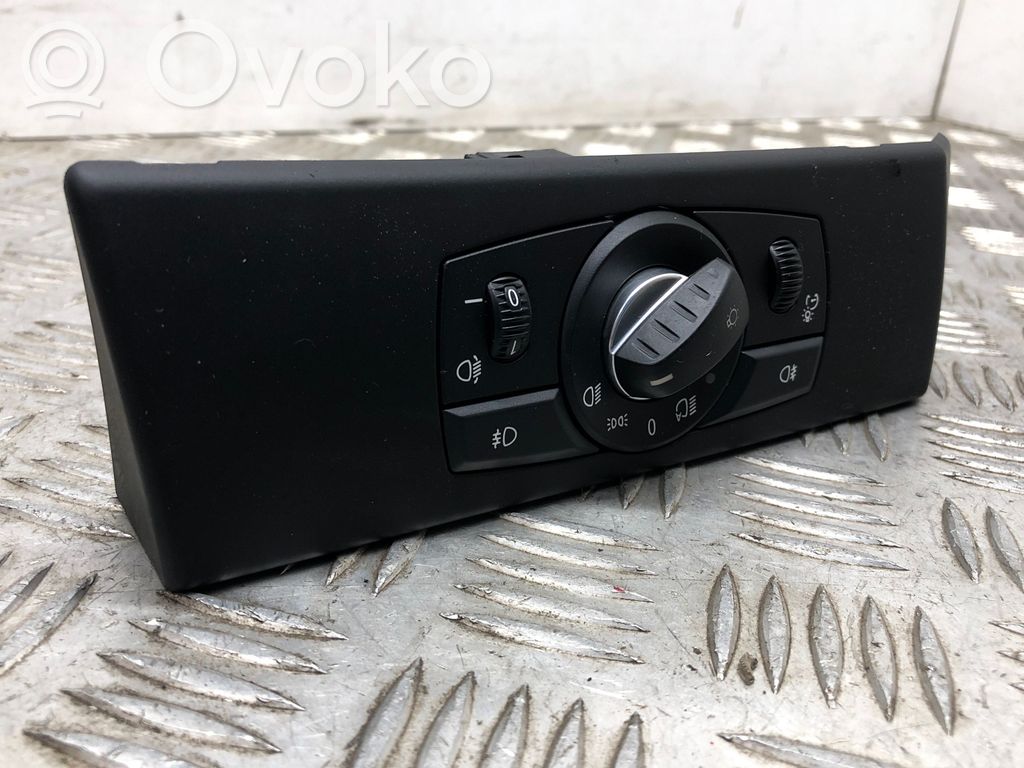 BMW 5 E60 E61 Valokatkaisija 