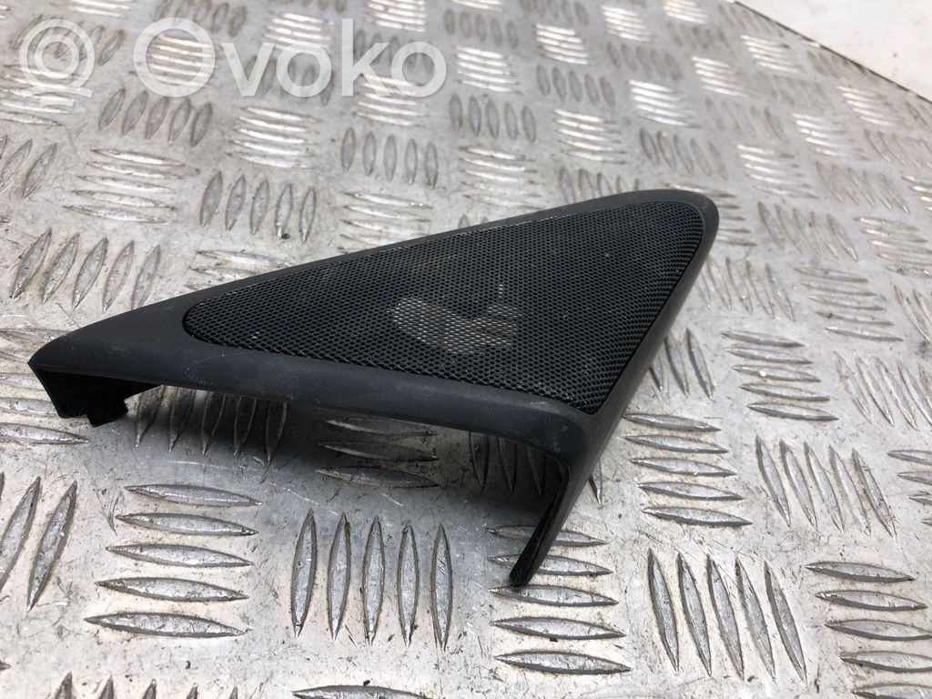 BMW 5 F10 F11 Maskownica głośnika bocznego deski rozdzielczej 