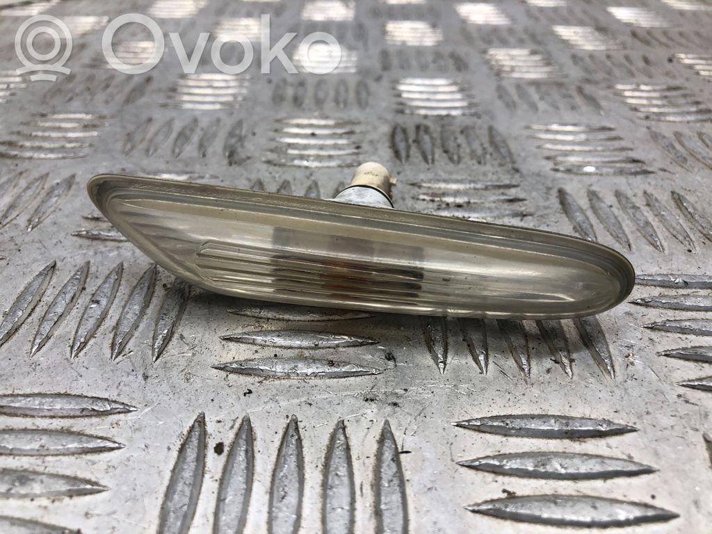 BMW 5 E60 E61 Front fender indicator light 