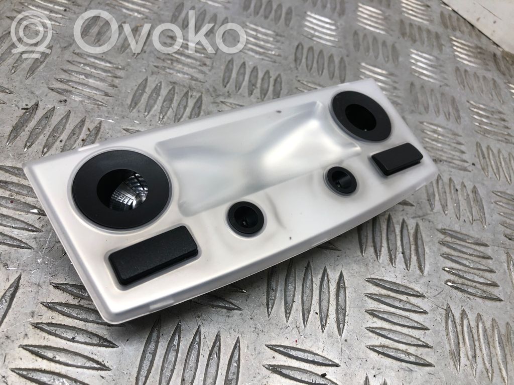 Takaistuimen valo   6962057,159376
