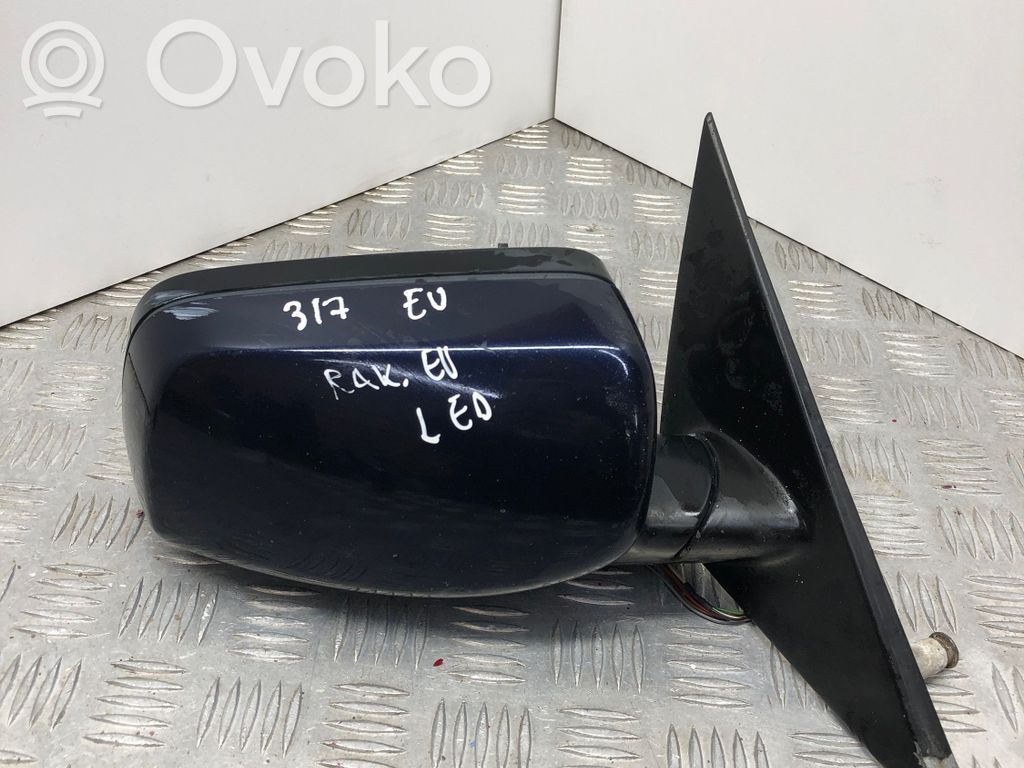 Front door electric wing mirror   E1010748