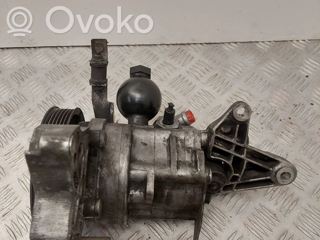 BMW 5 E60 E61 Power steering pump 
