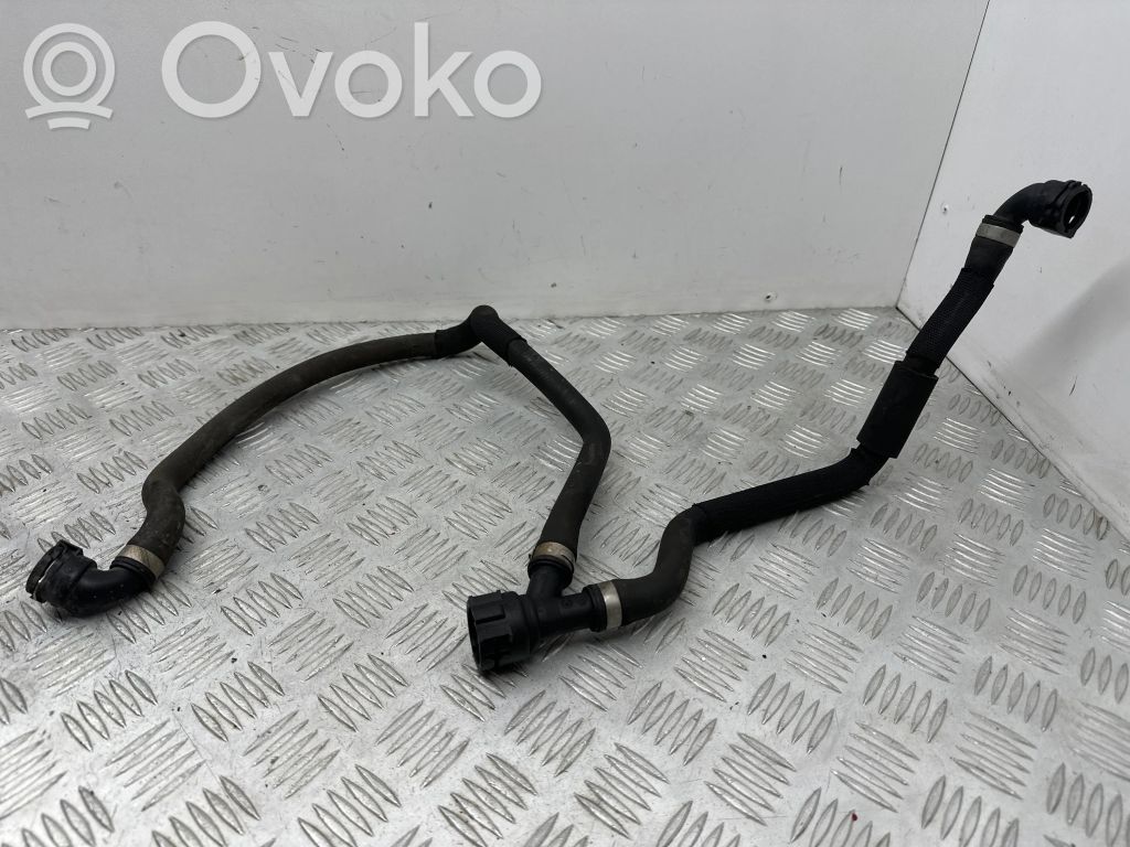 BMW X5 E70 Engine coolant pipe/hose 