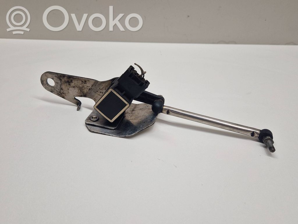 Headlight/headlamp level sensor   6774595