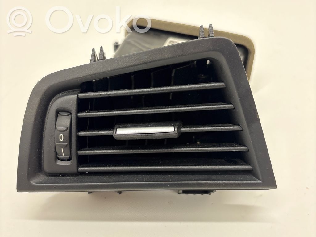 BMW 5 F10 F11 Grilă ventilație/ramă laterală bord 