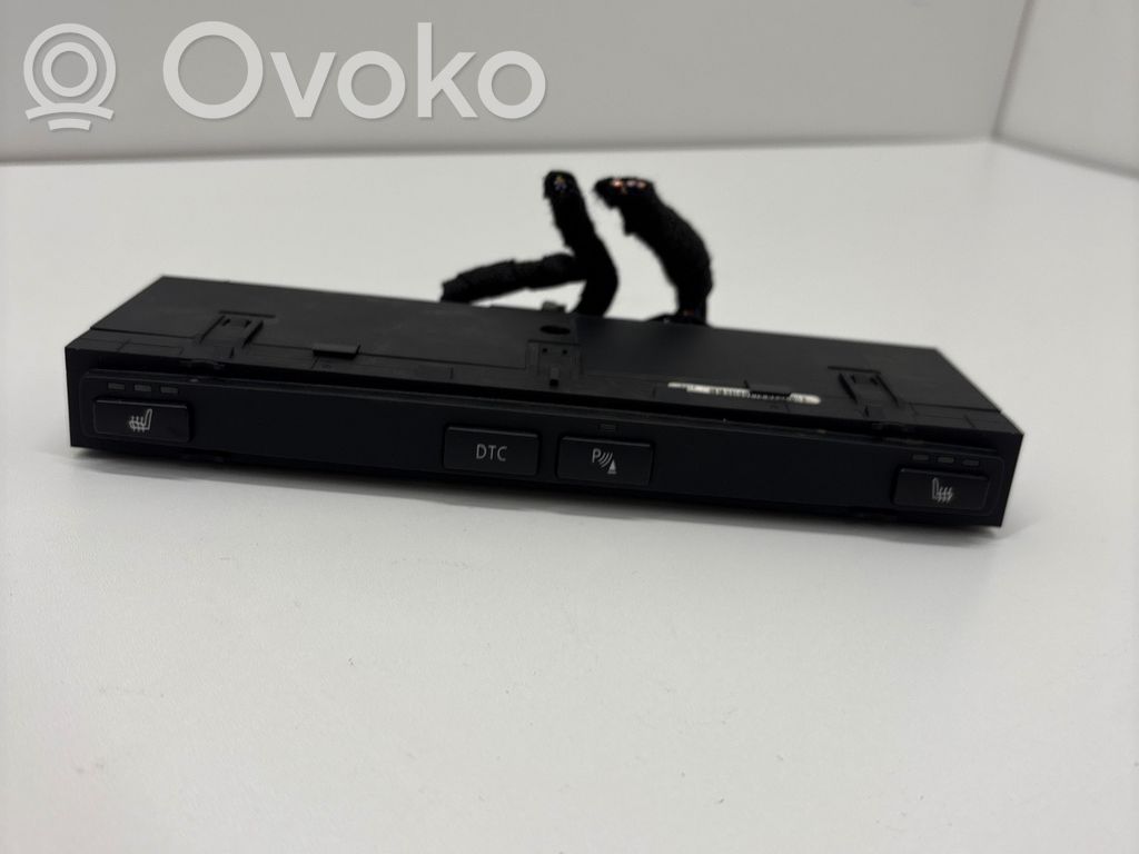 Seat heating switch   6985751,607264,13580663
