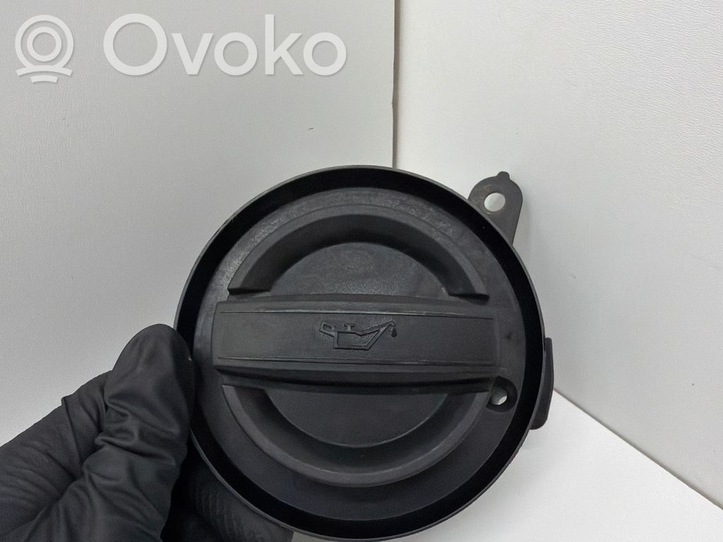 BMW 6 F12 F13 Korek wlewu oleju 
