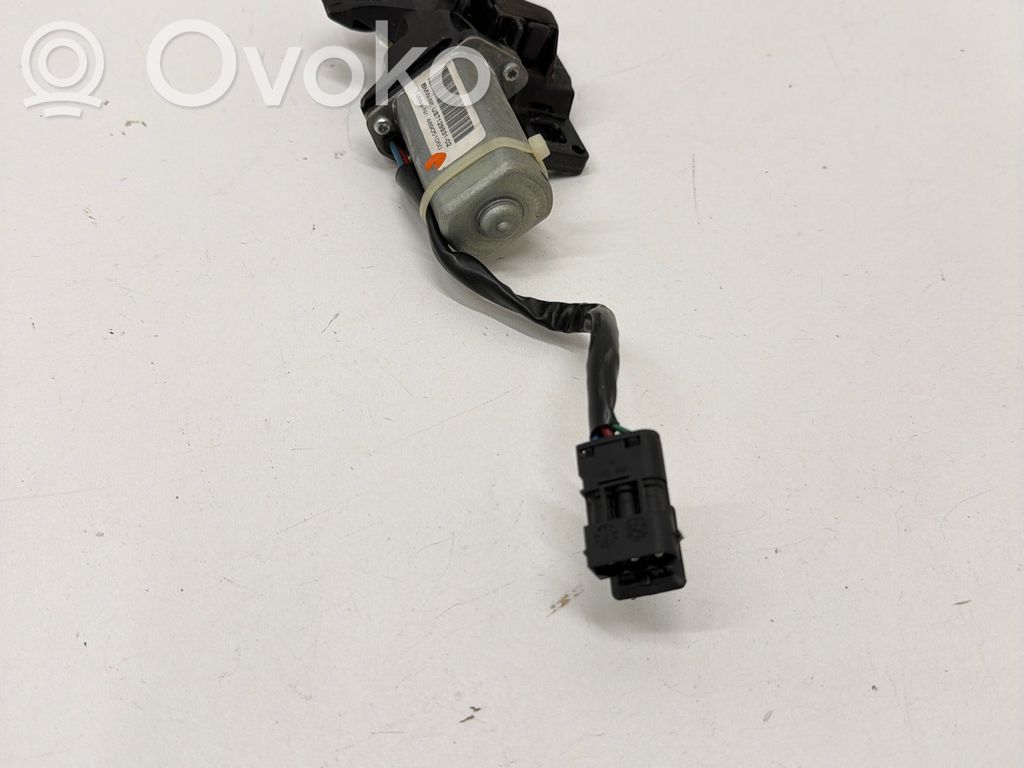 Tailgate/trunk/boot lock/catch/latch   US712993102,489051060