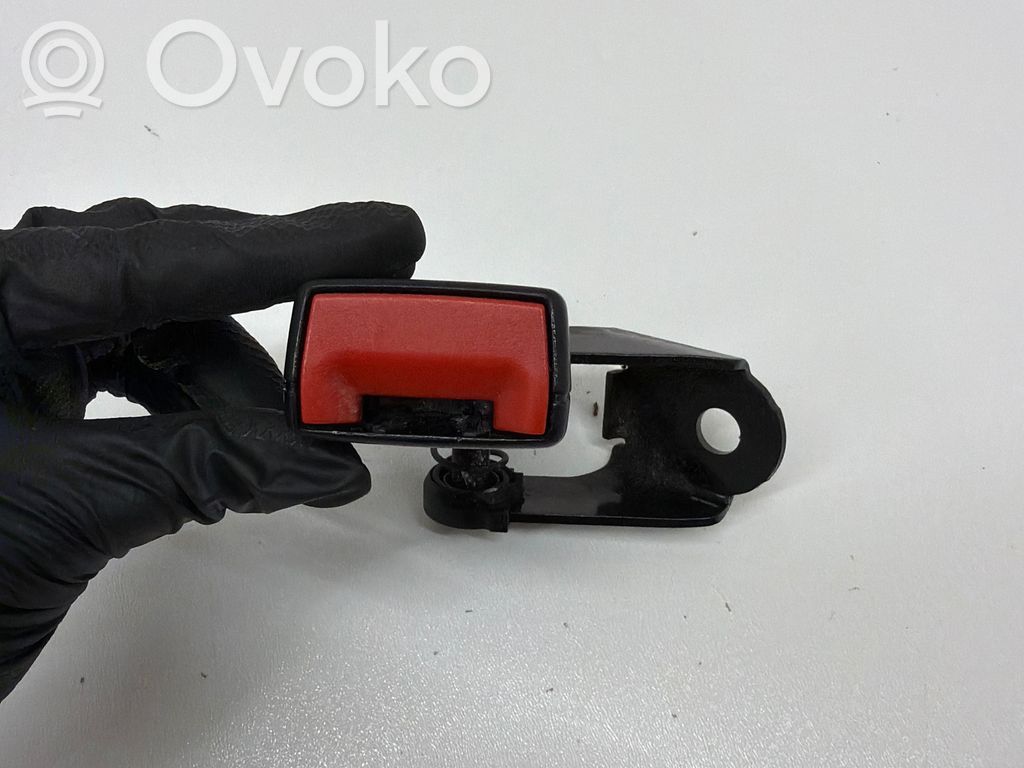 BMW 5 E60 E61 Takaistuimen turvavyön solki 