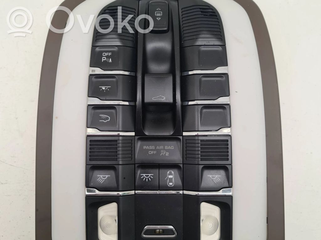 Porsche Cayenne (92A) Front seat light 