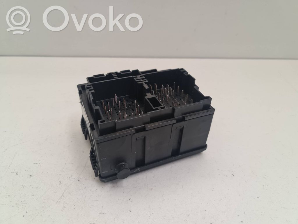 Fiat Freemont Fuse module 