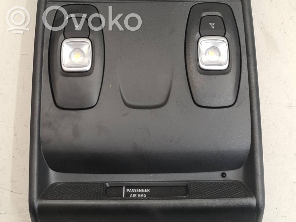 Renault Captur II Priekinių vietų apšvietimo žibintas 