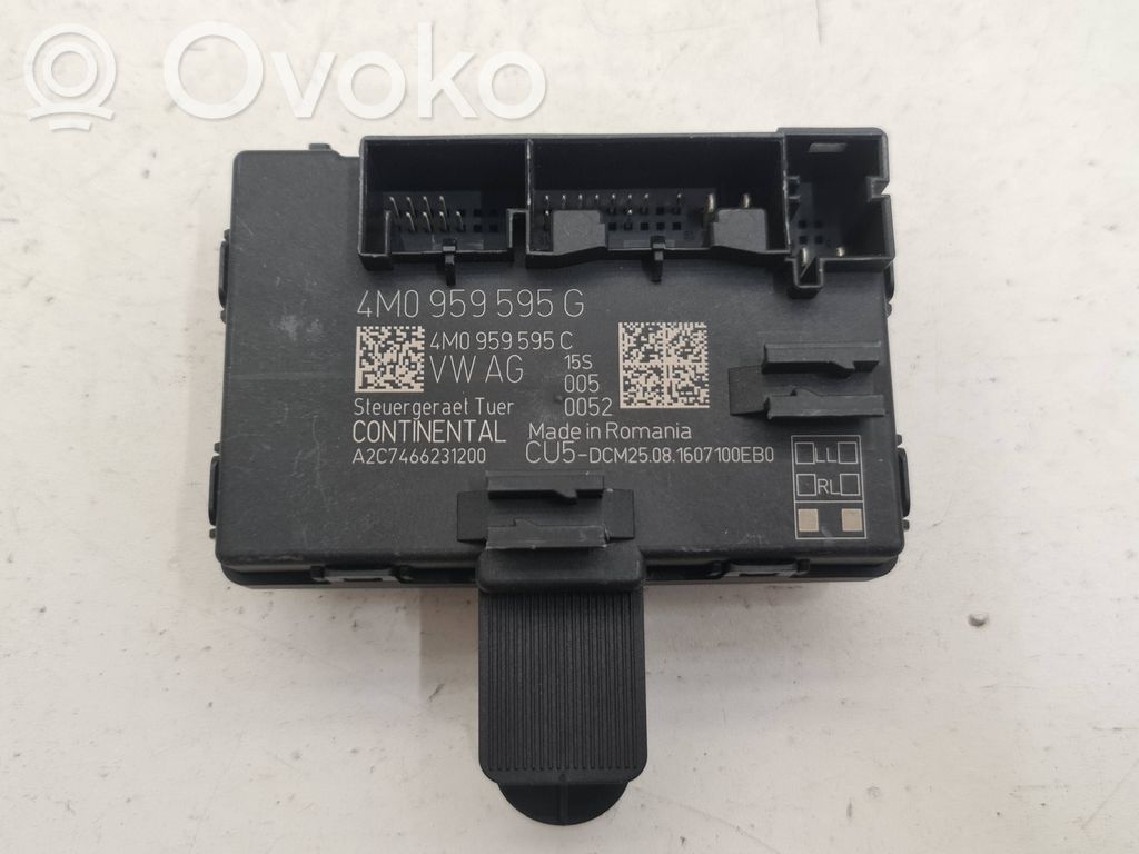Audi Q7 4M Door control unit/module 