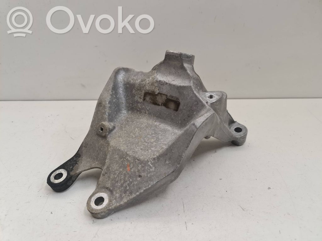 Engine mounting bracket   8W0199308H