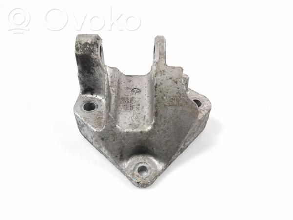 Engine mount bracket   F6419000,CHARRIOT
