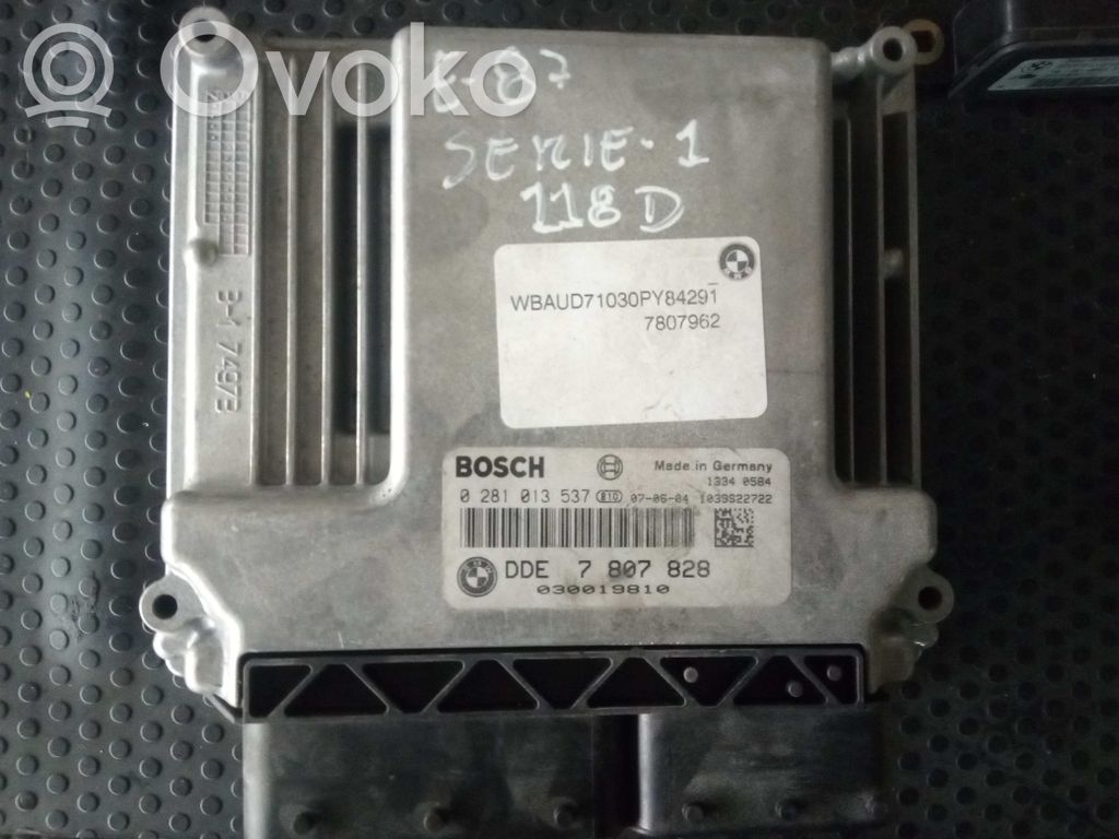 Variklio valdymo blokas   0281013537,DDE7897828