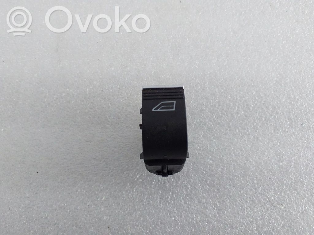 Interruptor del elevalunas eléctrico   AM5T14529AA,1719159,1766443,1850432,1861098,BM5T14529AA,BM5T14529AB,BM5T14529AC,F1ET14529AA