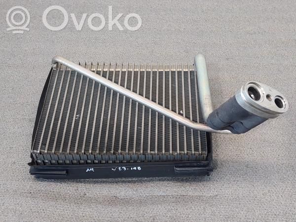 Audi A4 S4 B5 8D Skraplacz / Chłodnica klimatyzacji 