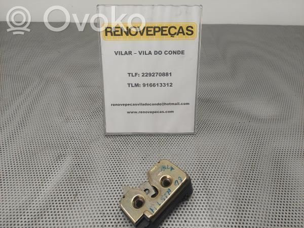 Zamek tylnej klapy bagażnika   A43102CC