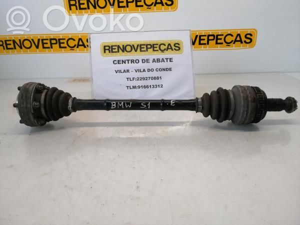 Eje de transmisión trasero   445,533