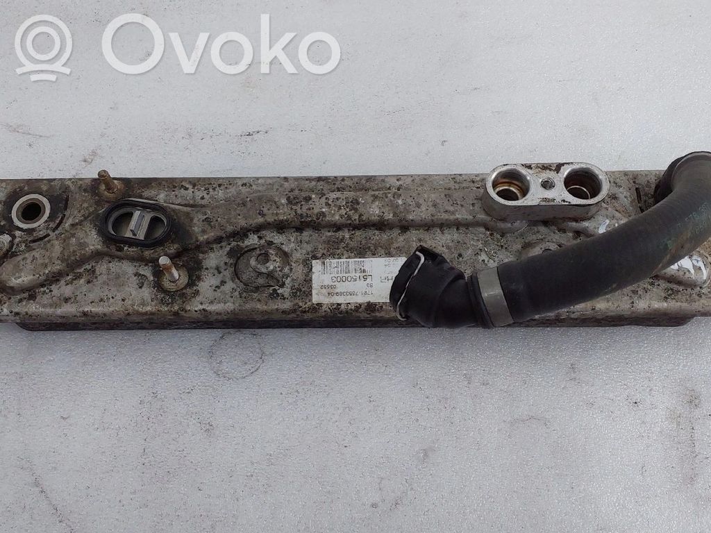 Moottoriöljyn jäähdytinlaite   755338904