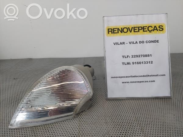 Renault Laguna I Front bumper turn signal 