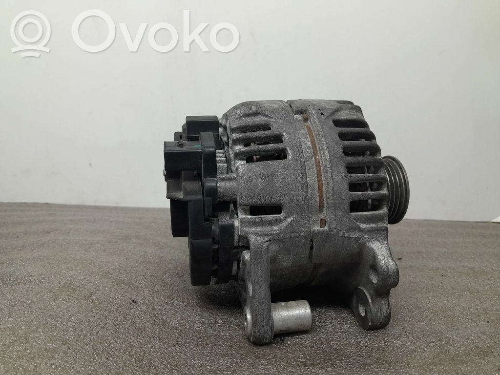 Volkswagen Golf V Lichtmaschine 