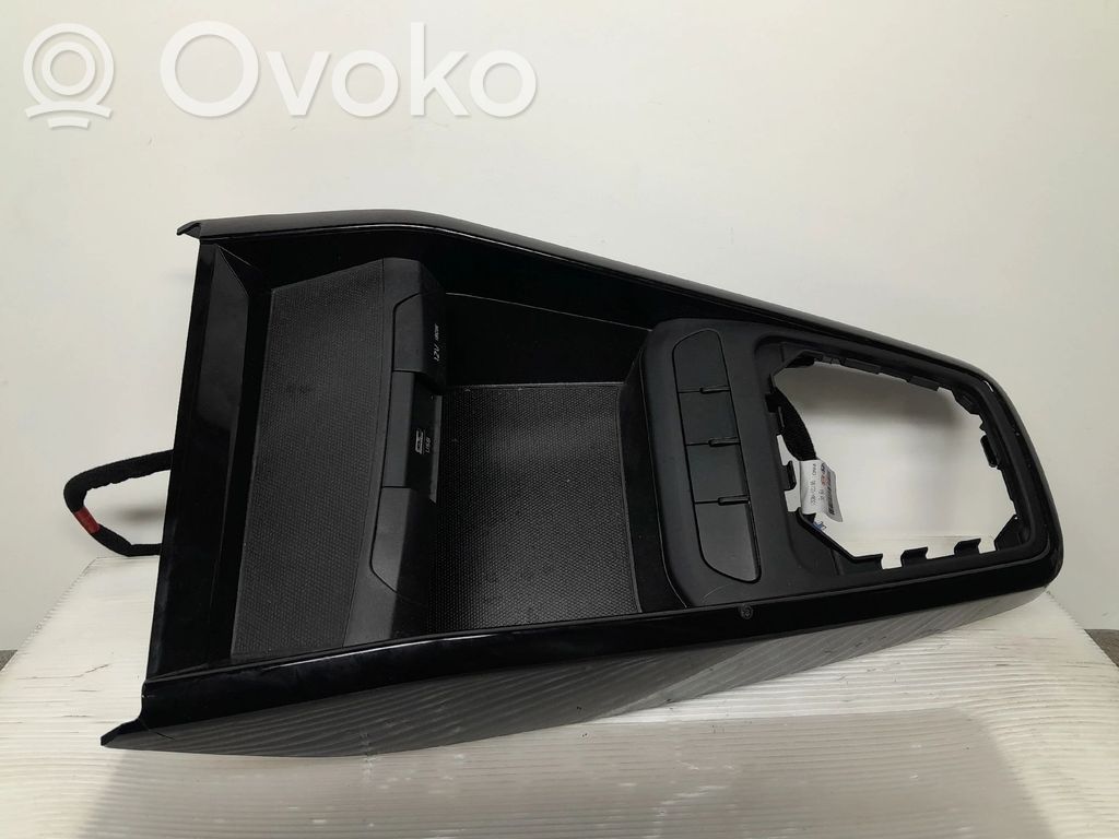 Center console   84635,H8000