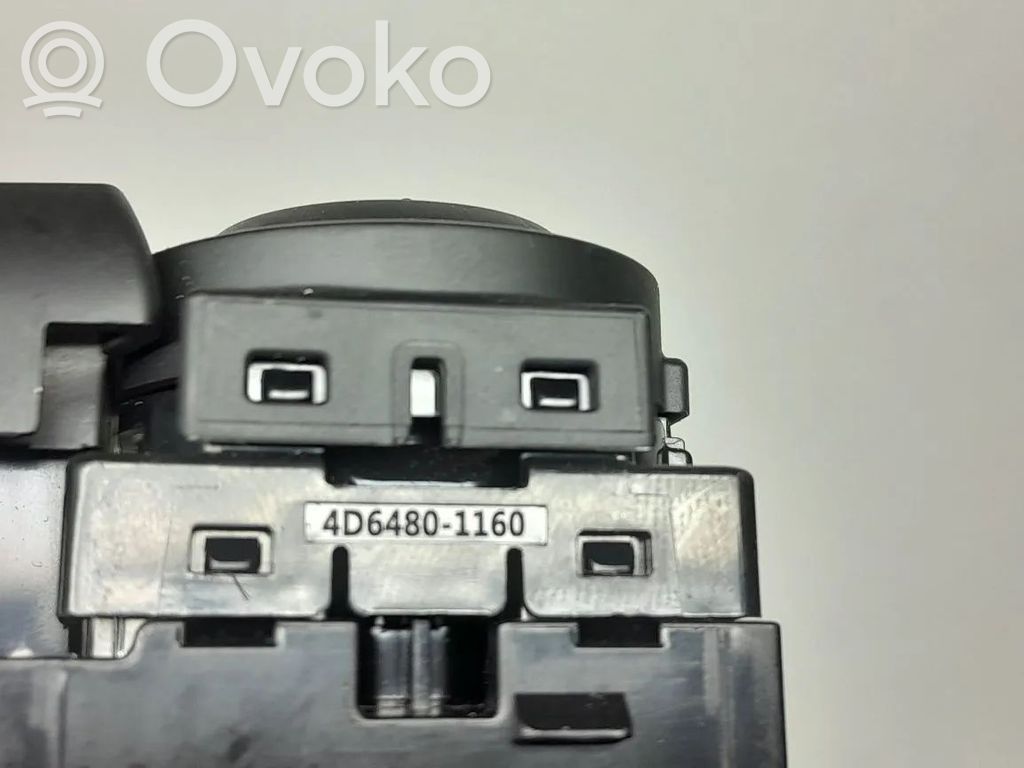 KIA Stonic Sivupeilin kytkin 