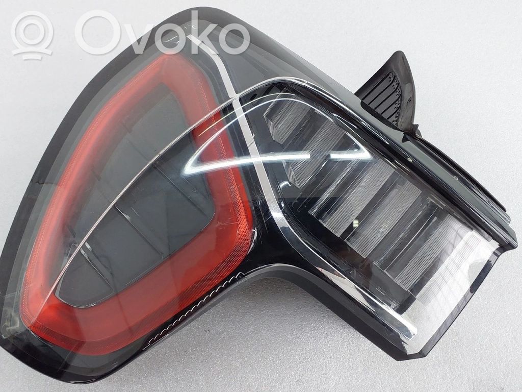 Lynk & co 01 Takaluukun takavalot 
