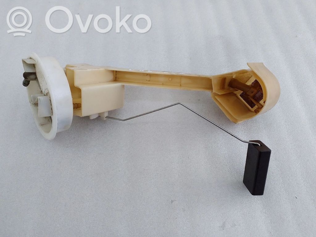 Audi A4 S4 B5 8D Sensor de nivel de combustible 