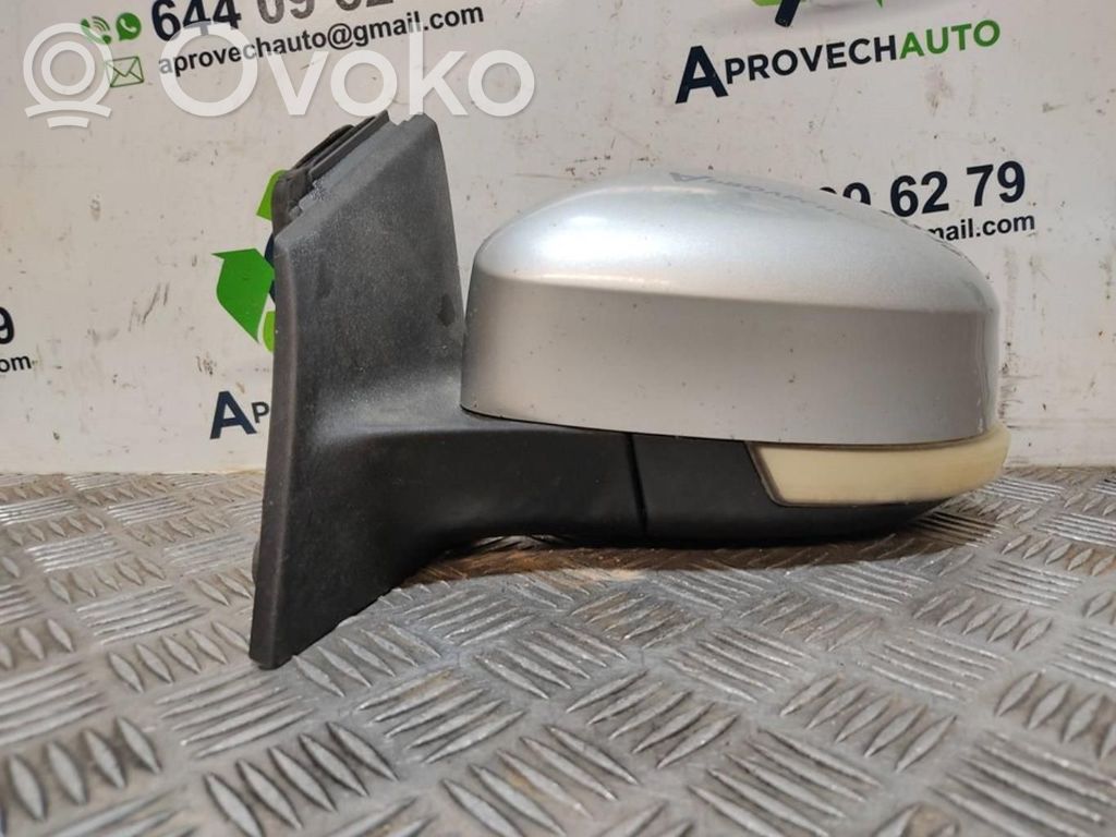 Ford Focus Front door electric wing mirror 