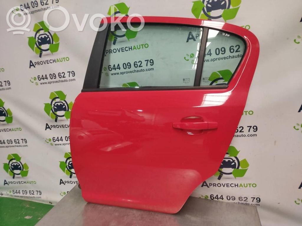 Opel Corsa D Galinės durys 