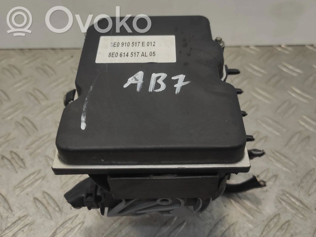 Audi A4 S4 B7 8E 8H ABS-pumppu 