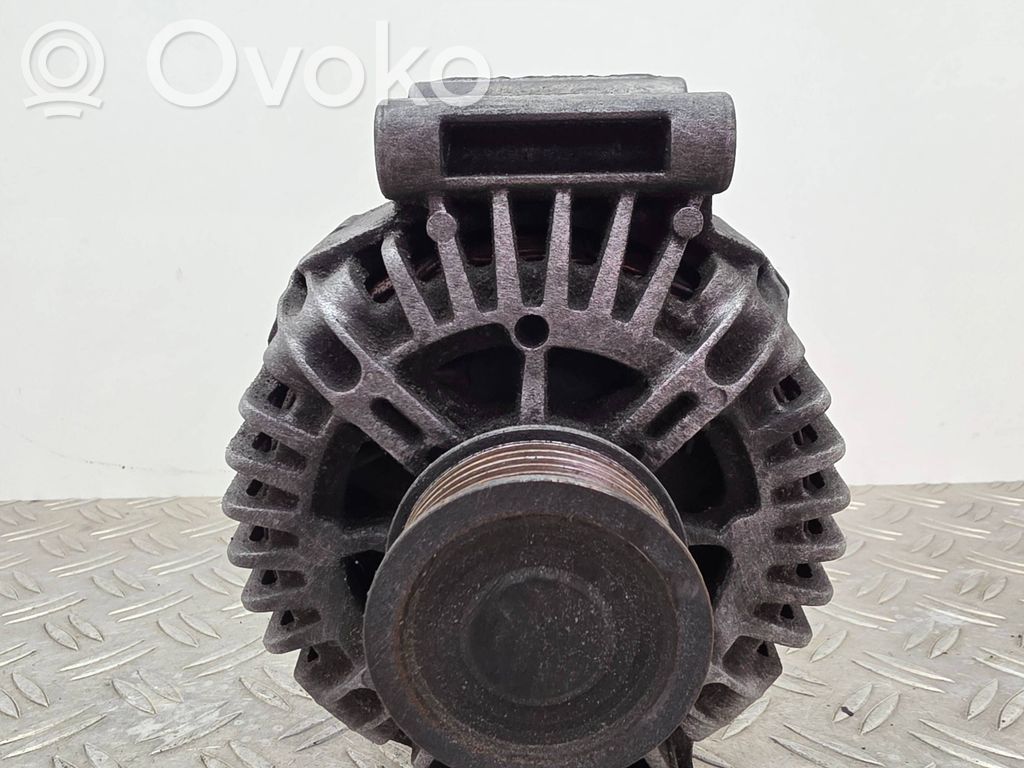 Audi A4 S4 B7 8E 8H Ģenerators 