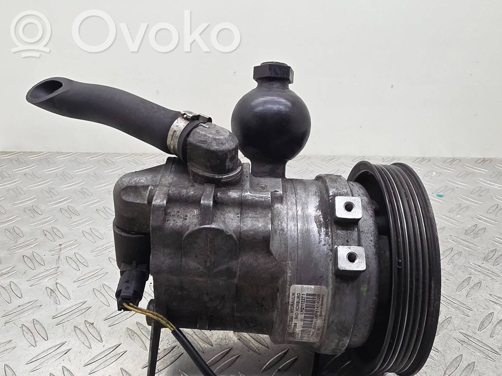BMW 5 E60 E61 Vairo stiprintuvo siurblys 