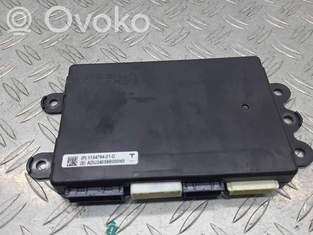 Tesla Model X Suspension control unit/module 