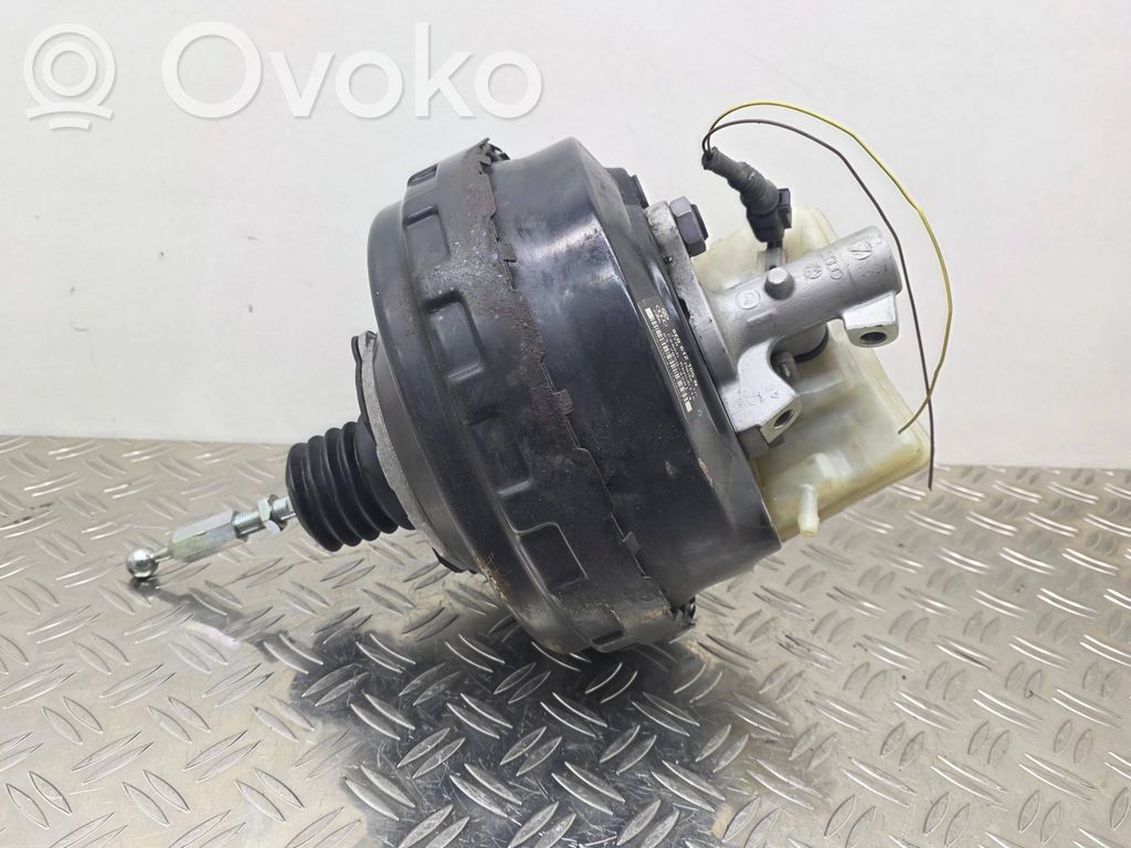 Audi A4 S4 B6 8E 8H Wspomaganie hamulca 
