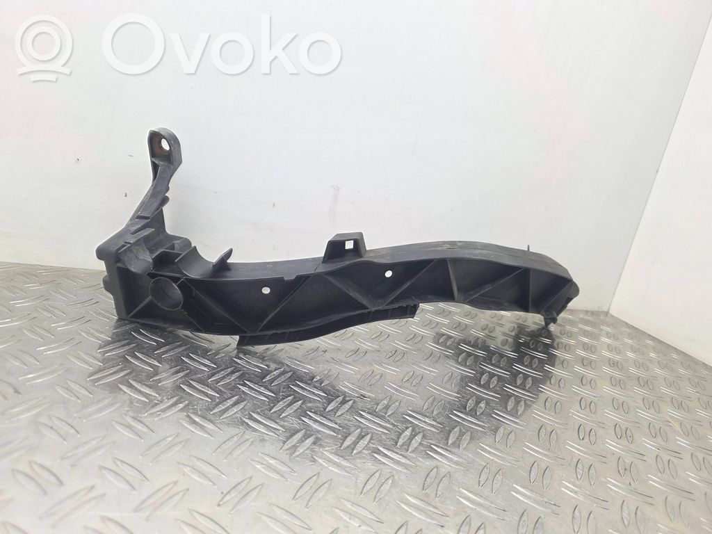 BMW 1 E81 E87 Headlight/headlamp mounting bracket 