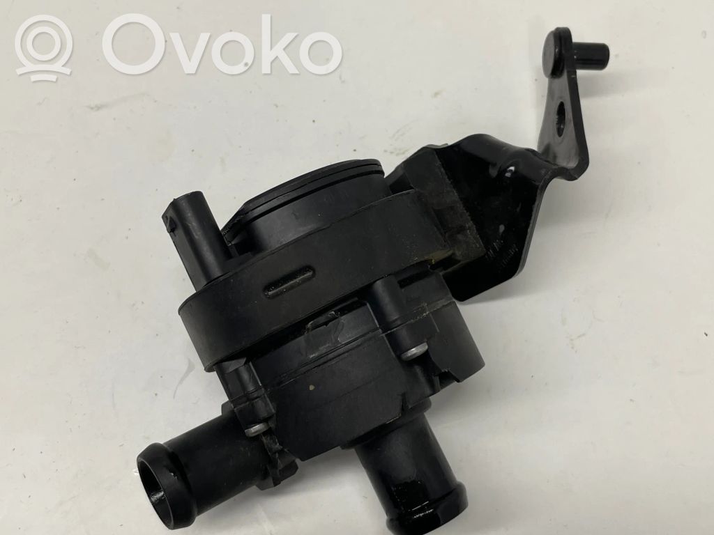 Volkswagen Golf VII Pompa cyrkulacji / obiegu wody 