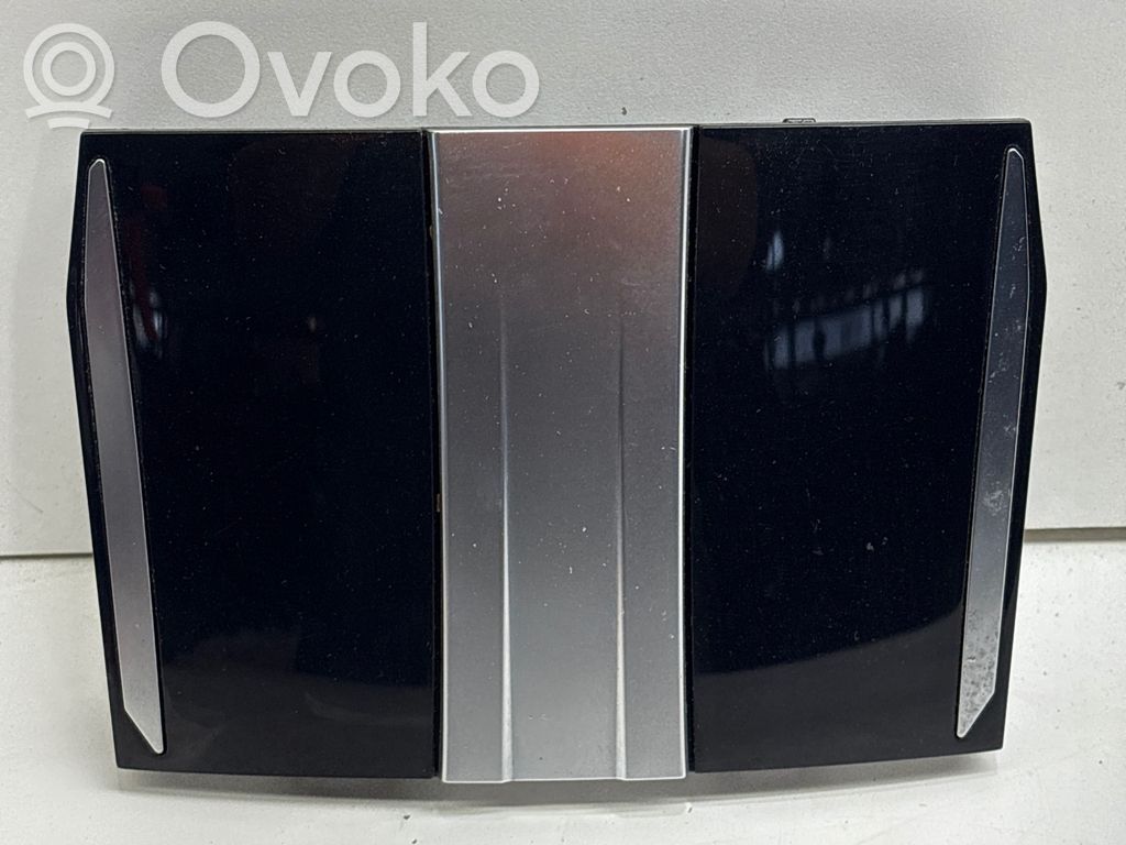 BMW iX1 Etusäleikkö 