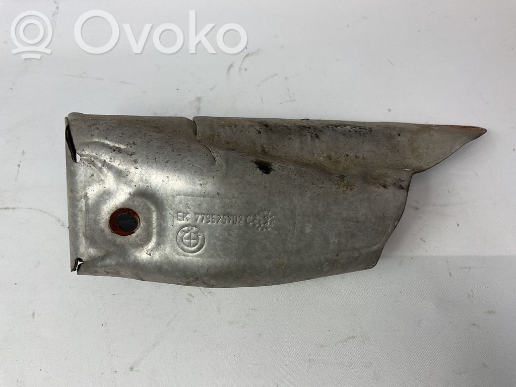 BMW 5 E60 E61 Pakokaasulämmön lämpökilpi 