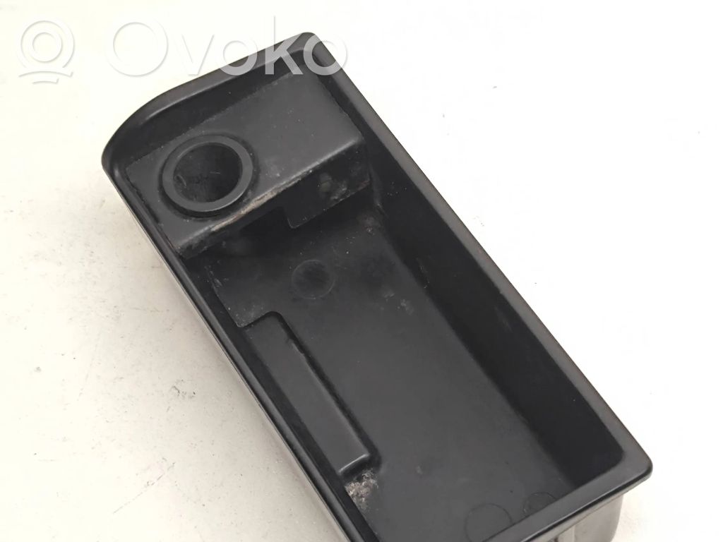BMW 3 E36 Pelnutrauks 