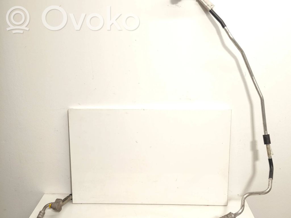 Ilmastointilaitteen putki (A/C)   9224831
