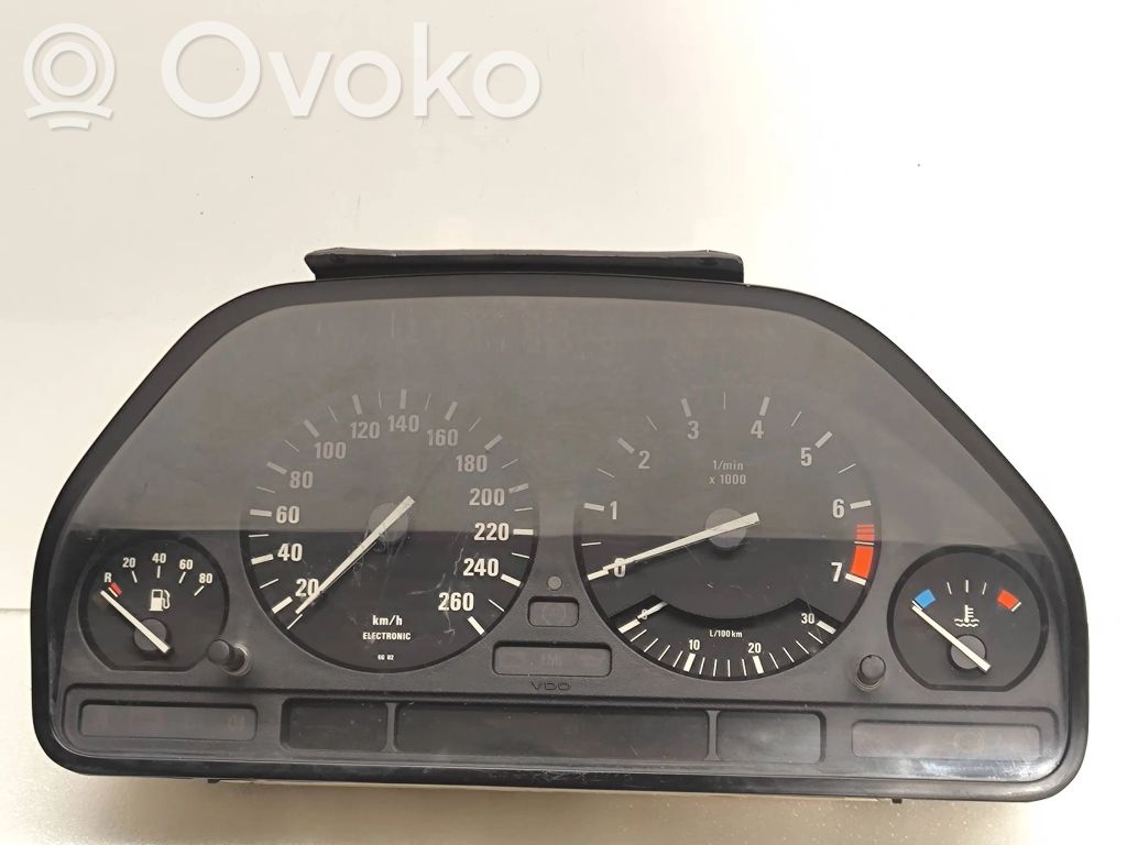 BMW 5 E34 Speedometer (instrument cluster) 