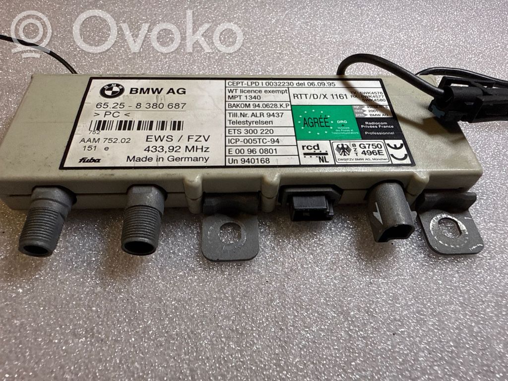 BMW 5 E39 Antenos stiprintuvas 