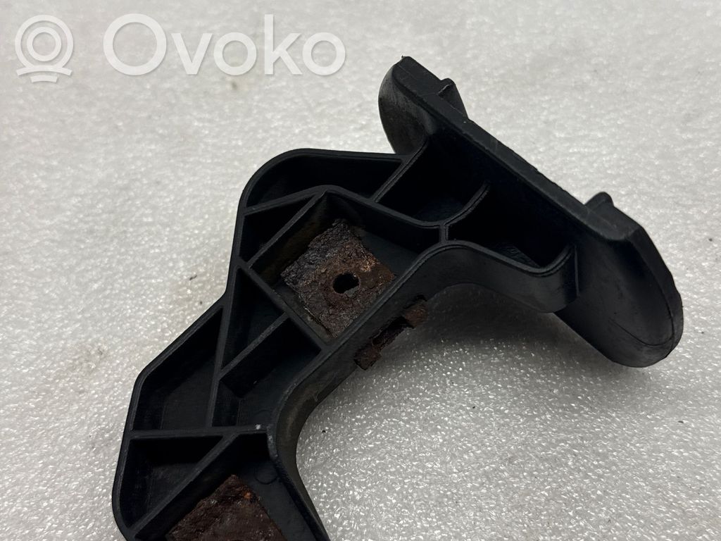 BMW 5 E39 Front bumper mounting bracket 